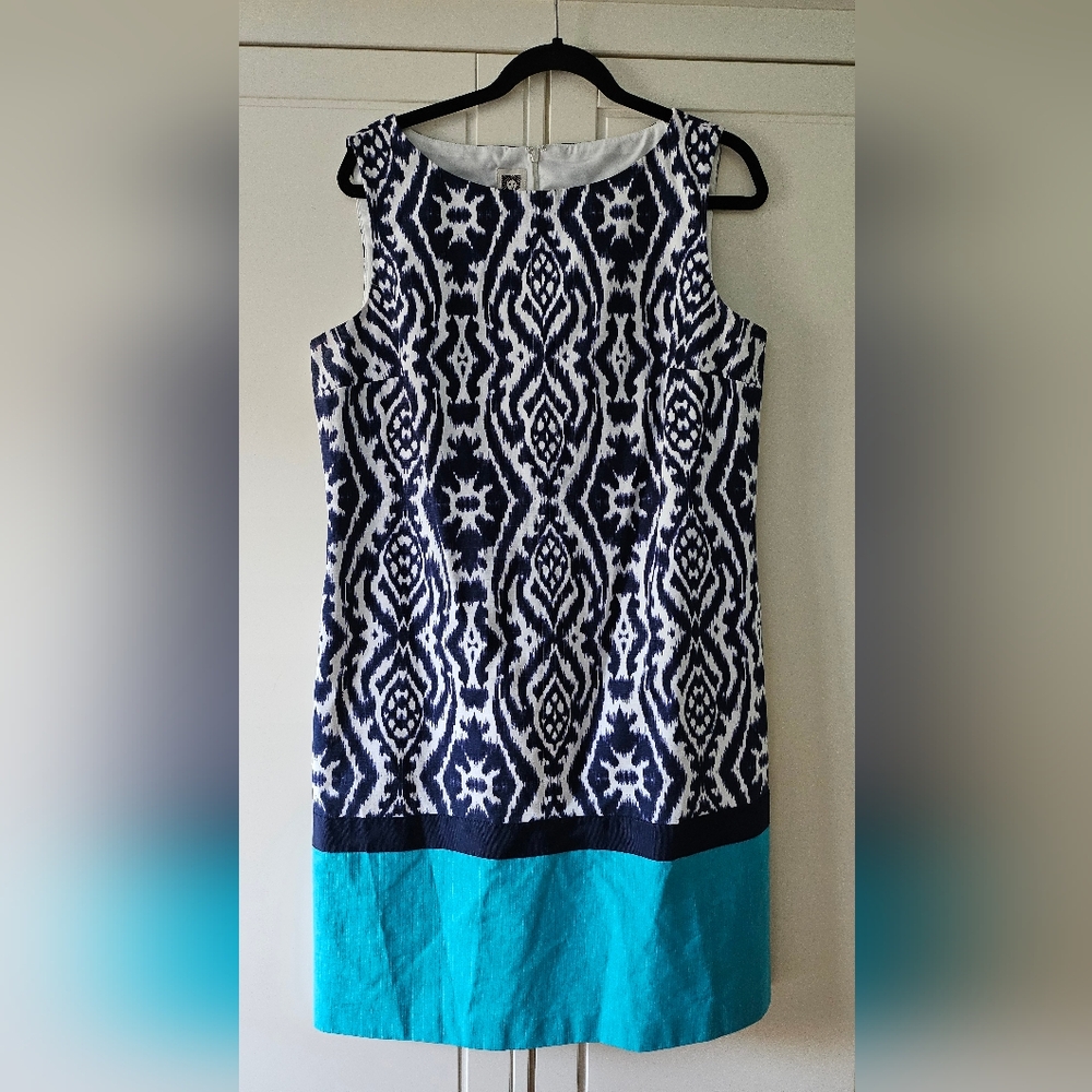 Anne Klein Blue and White Sleeveless Sheath Dress
